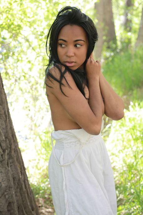 Ebony Young Pics